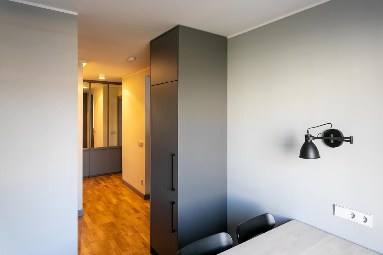Brand New, Family-Friendly With A Great Location - Moon Apartment Ventspils Bagian luar foto