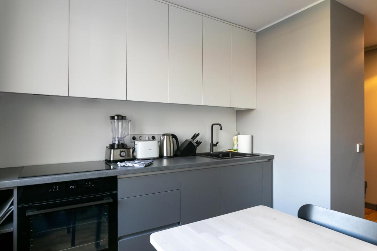 Brand New, Family-Friendly With A Great Location - Moon Apartment Ventspils Bagian luar foto