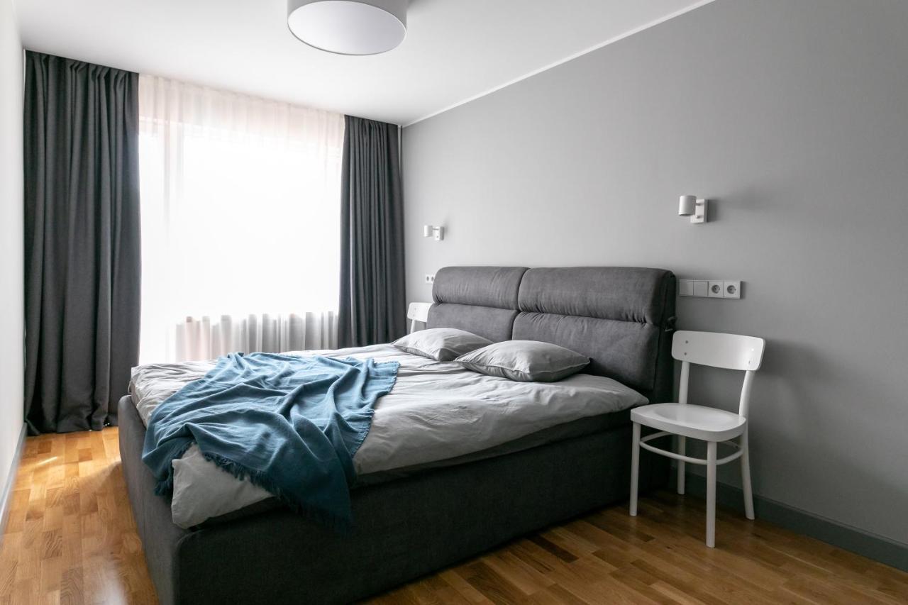 Brand New, Family-Friendly With A Great Location - Moon Apartment Ventspils Bagian luar foto