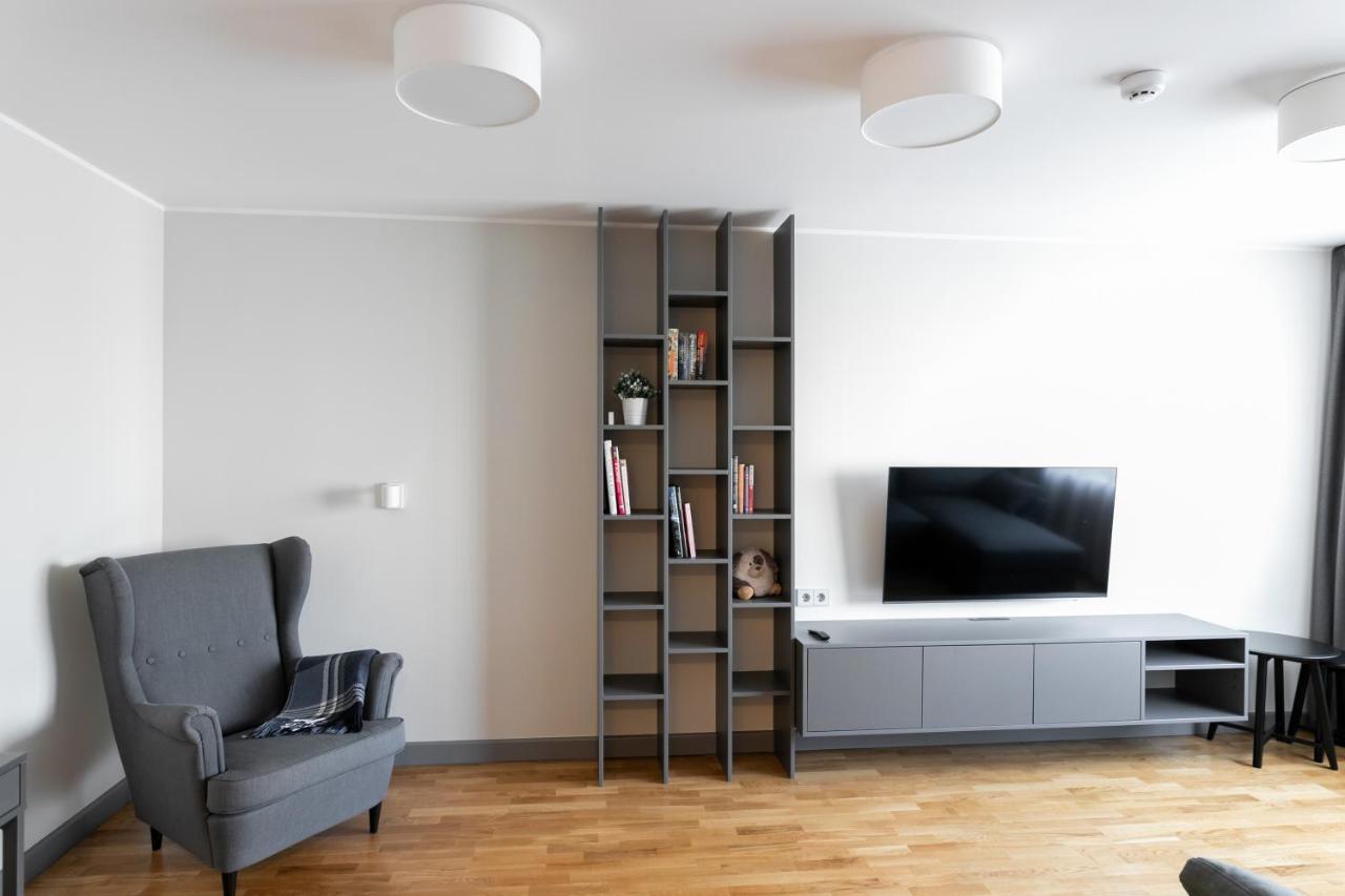 Brand New, Family-Friendly With A Great Location - Moon Apartment Ventspils Bagian luar foto